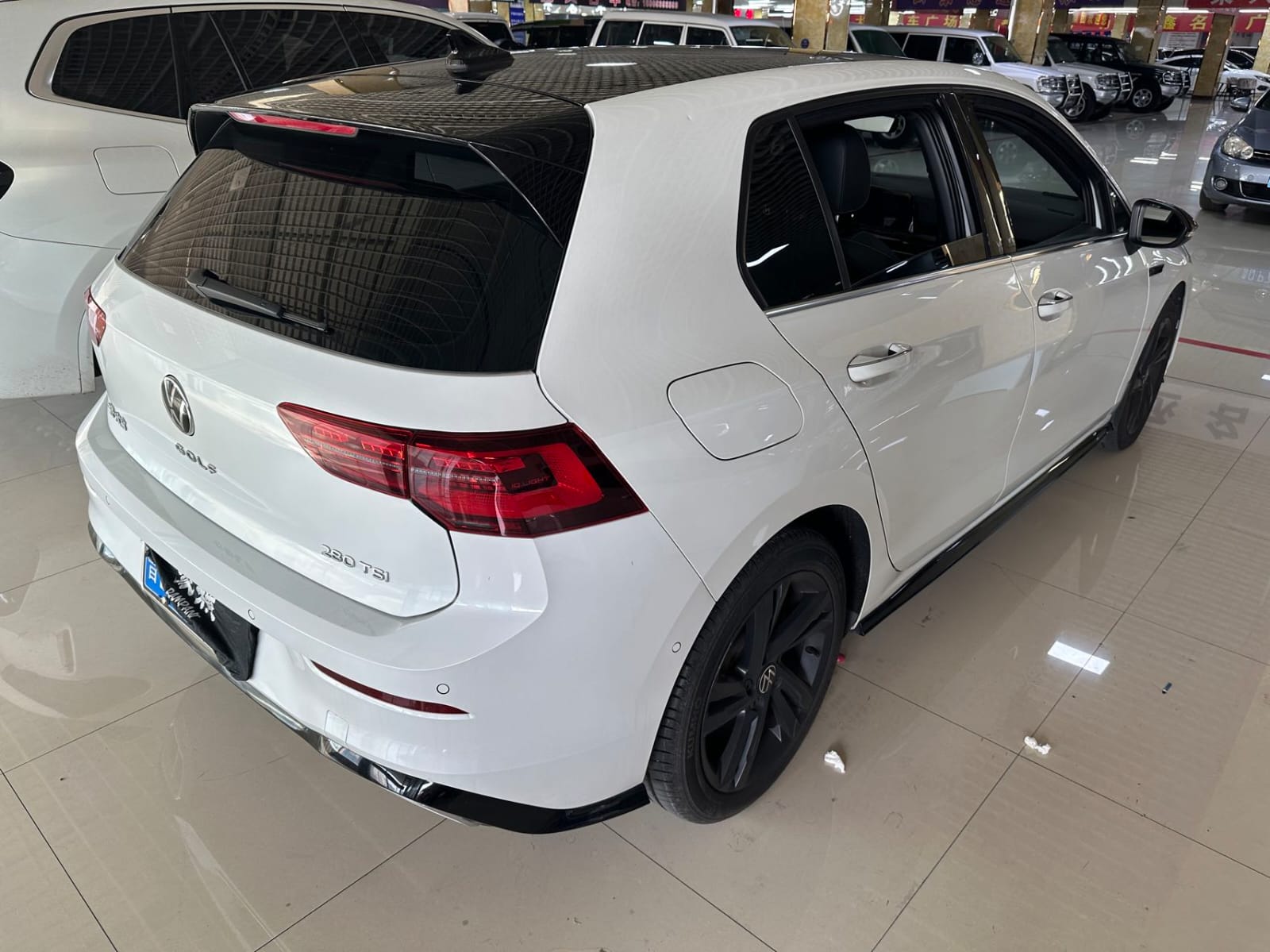 Volkswagen Golf 280TSI DSG R-Line