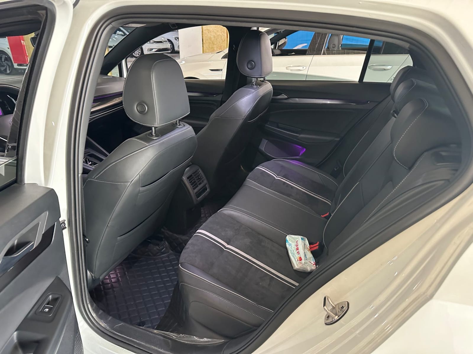 Volkswagen Golf 280TSI DSG R-Line