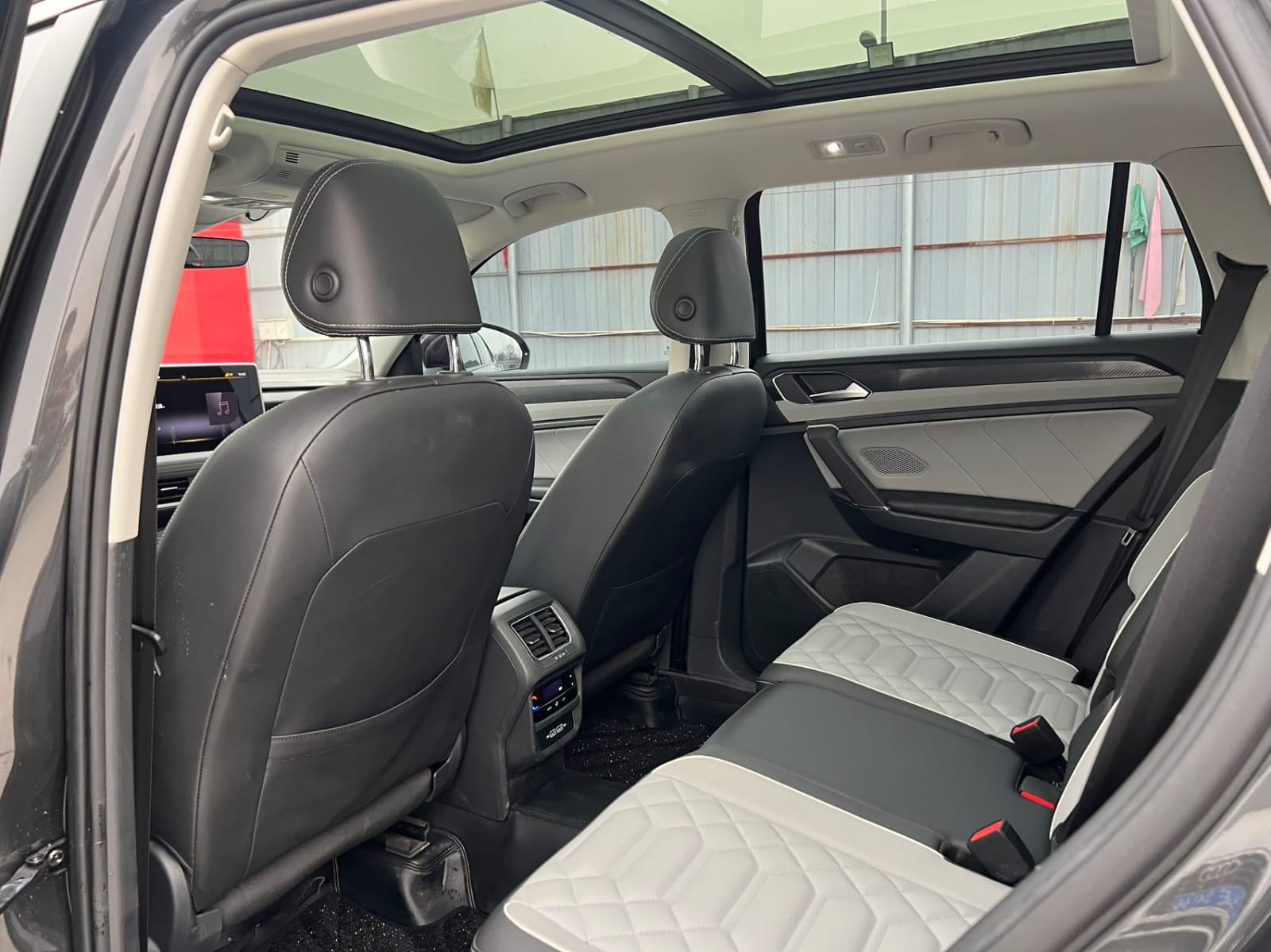 Volkswagen Tayron 280TSI Deluxe PLUS Premium Edition