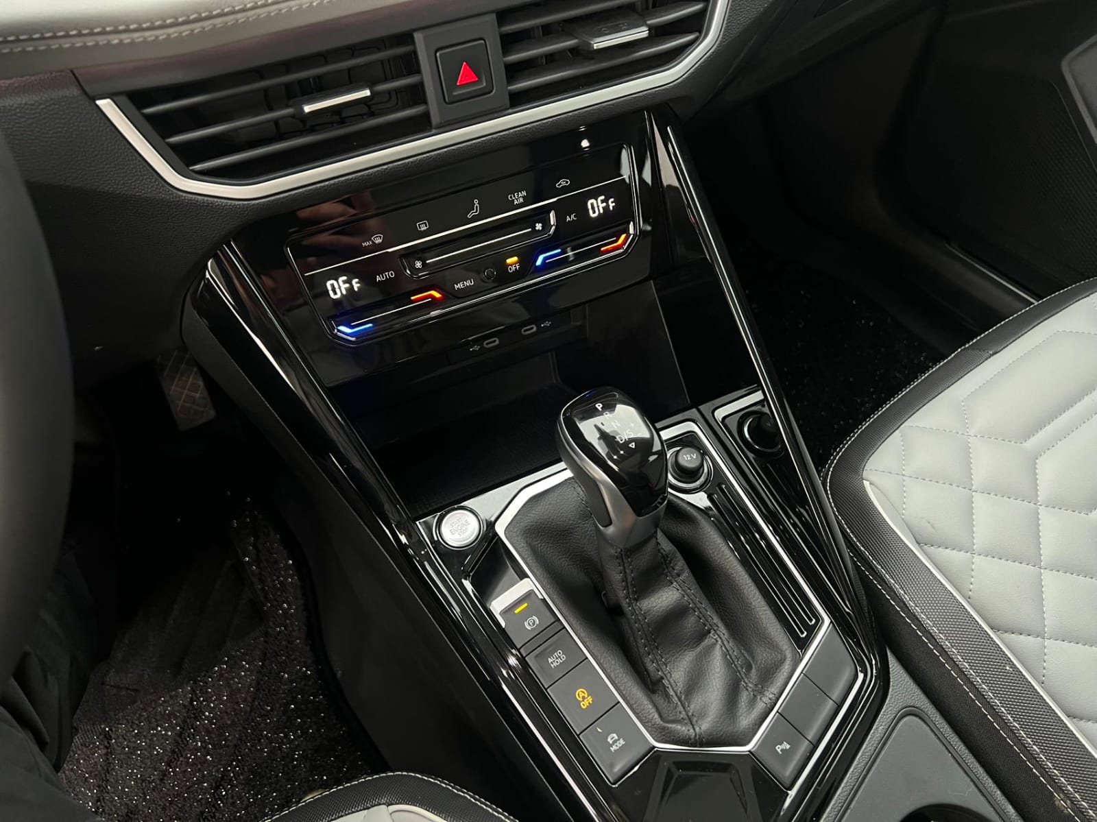 Volkswagen Tayron 280TSI Deluxe PLUS Premium Edition