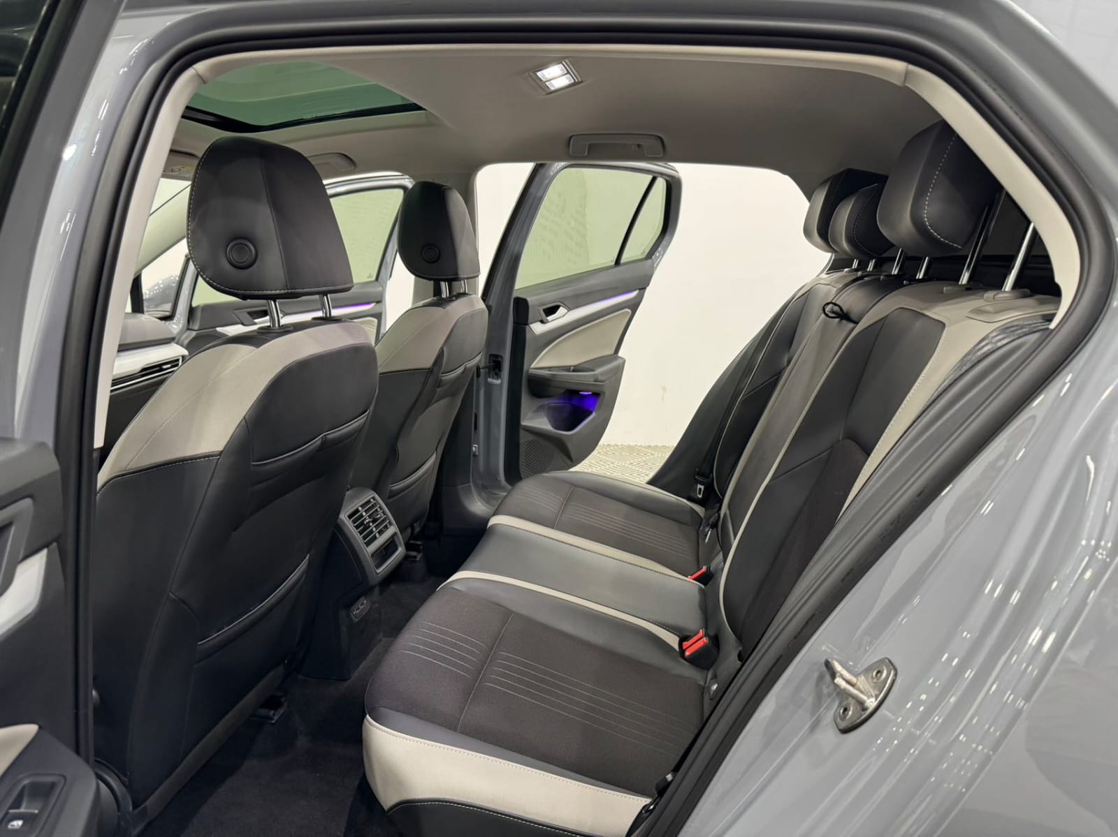 Volkswagen Golf 280TSI DSG Pro