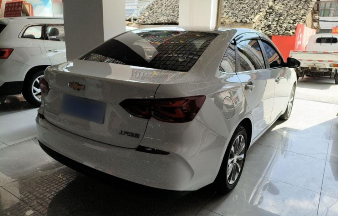 Chevrolet Cruze 320 Automatic Enjoy Skylight Edition