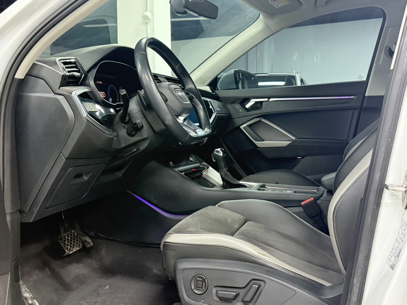 Audi Q3 35 TFSI Stylish and Dynamic Edition