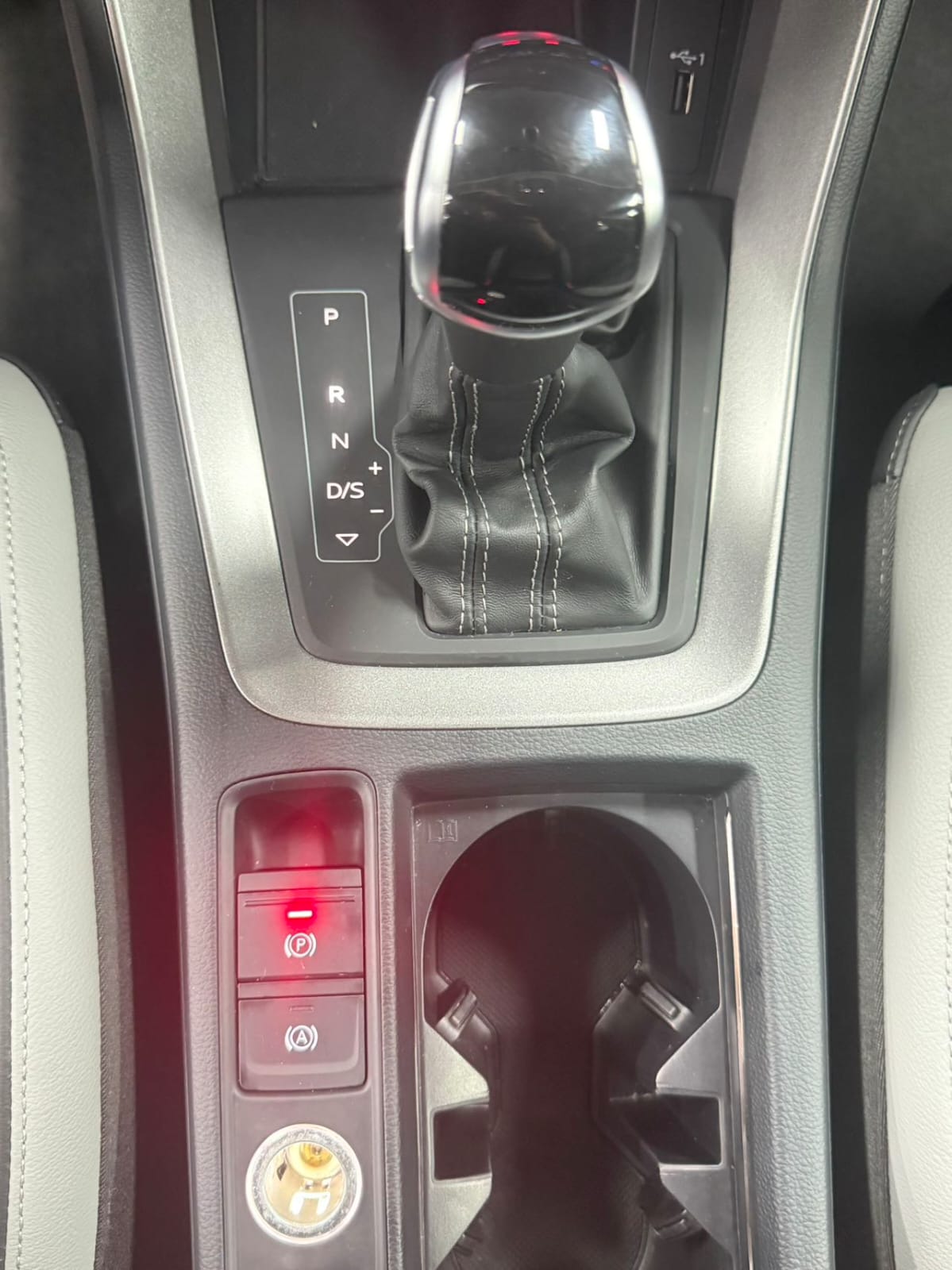 Audi Q3 35 TFSI Stylish and Dynamic Edition