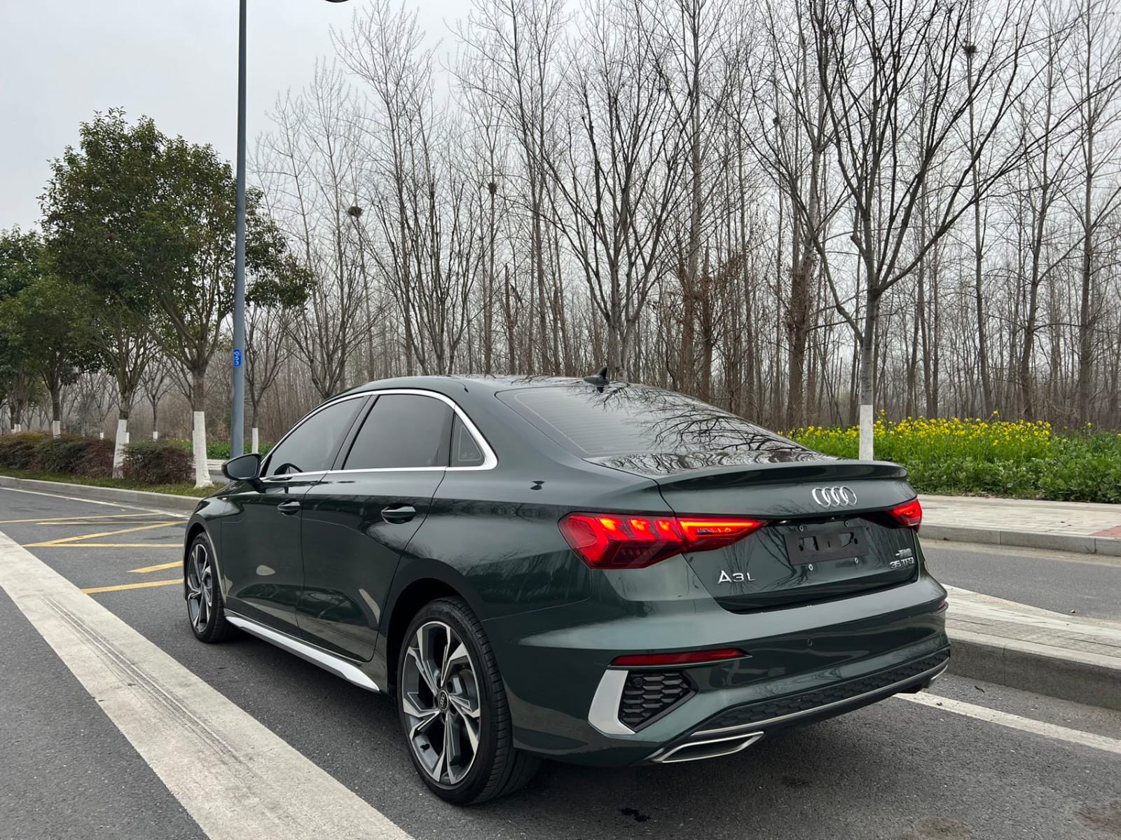 Audi A3L Limousine 35 TFSI Deluxe Sport Edition