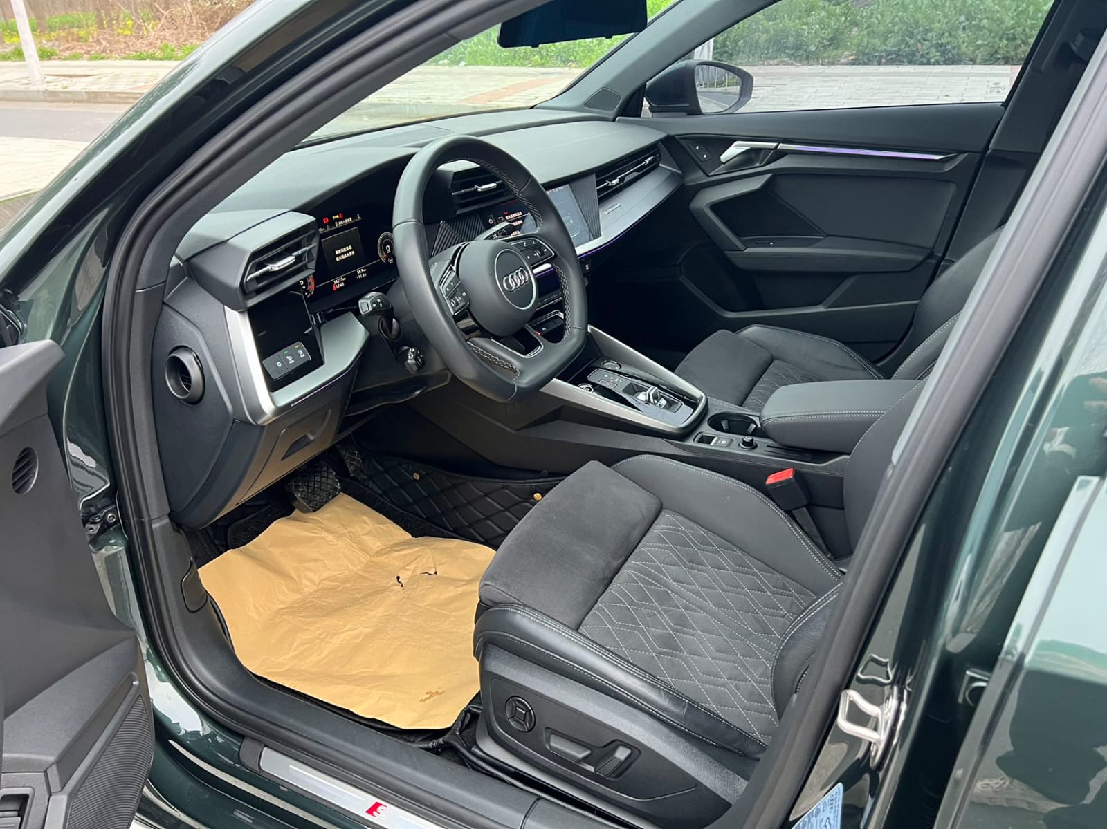 Audi A3L Limousine 35 TFSI Deluxe Sport Edition