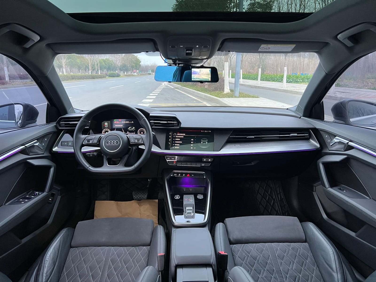 Audi A3L Limousine 35 TFSI Deluxe Sport Edition