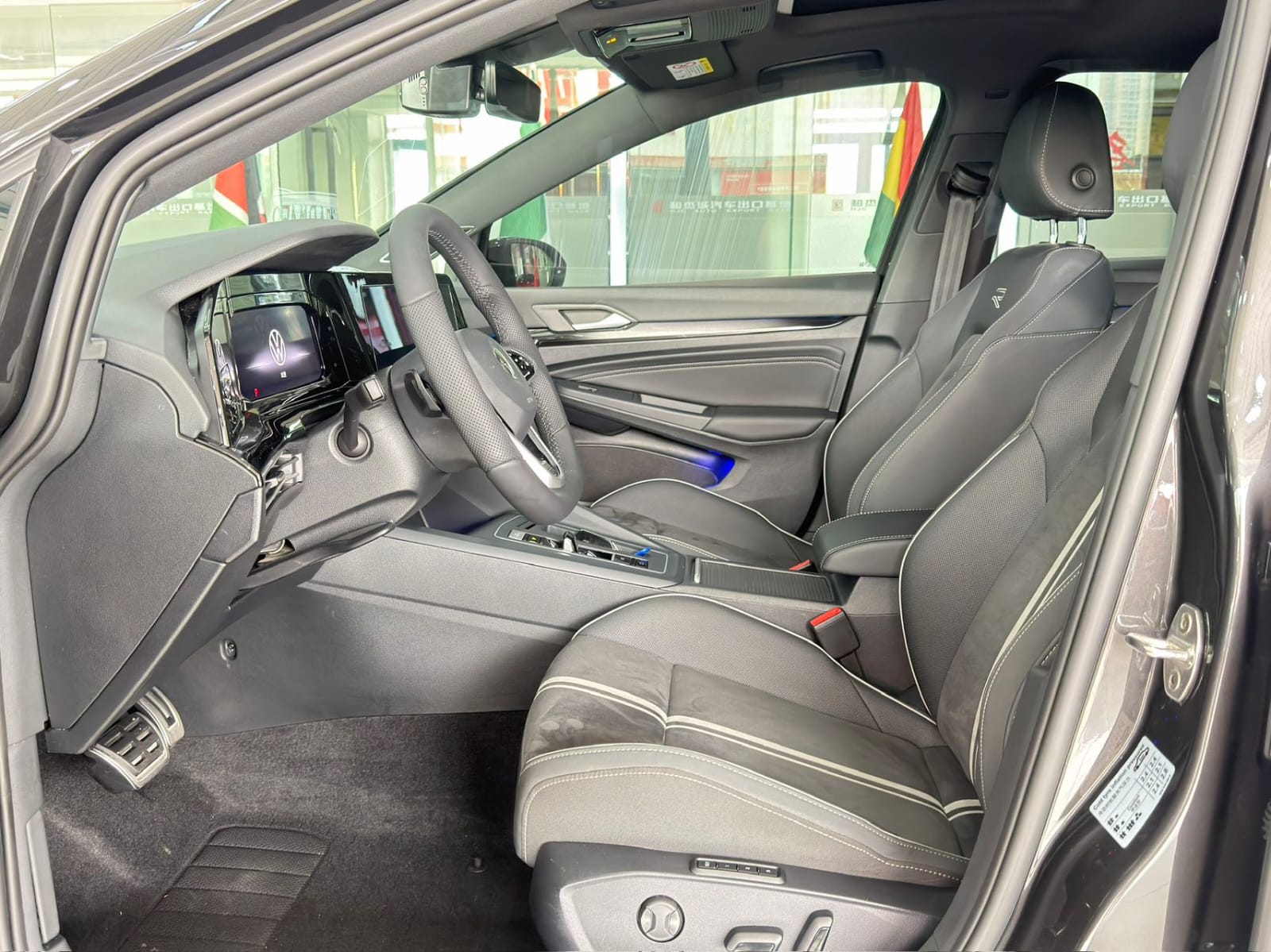 Volkswagen Golf 280TSI DSG R-Line