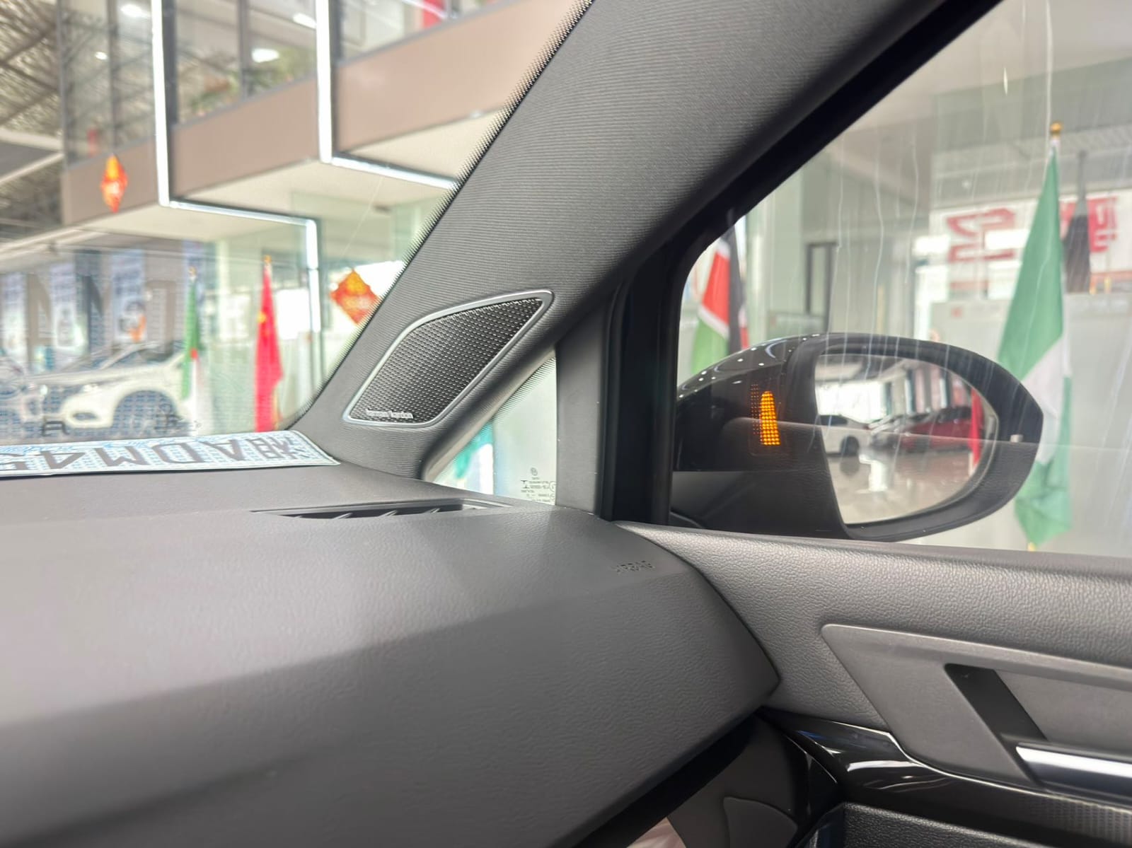 Volkswagen Golf 280TSI DSG R-Line