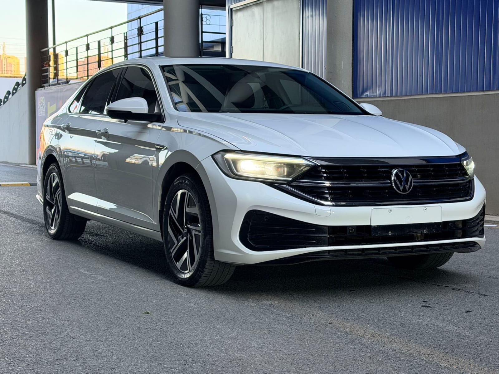 Volkswagen Sagitar 280TSI DSG