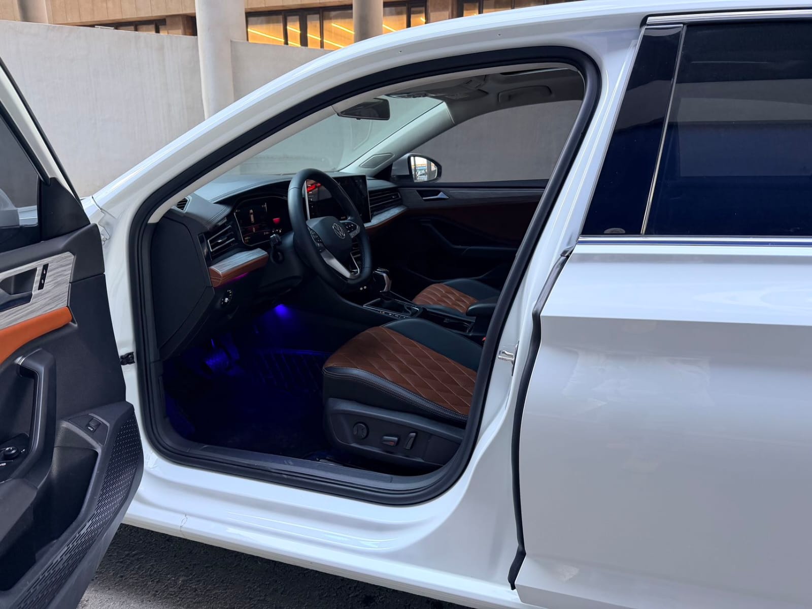 Volkswagen Sagitar 280TSI DSG