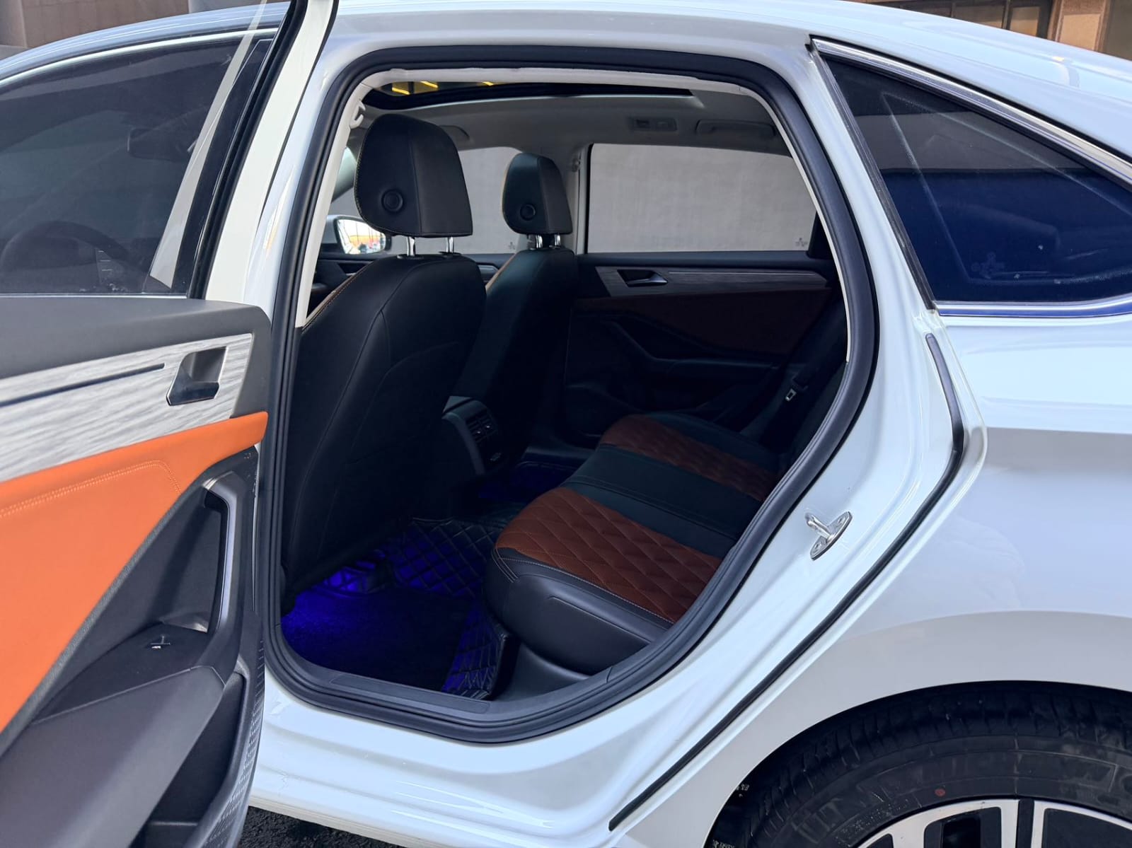 Volkswagen Sagitar 280TSI DSG