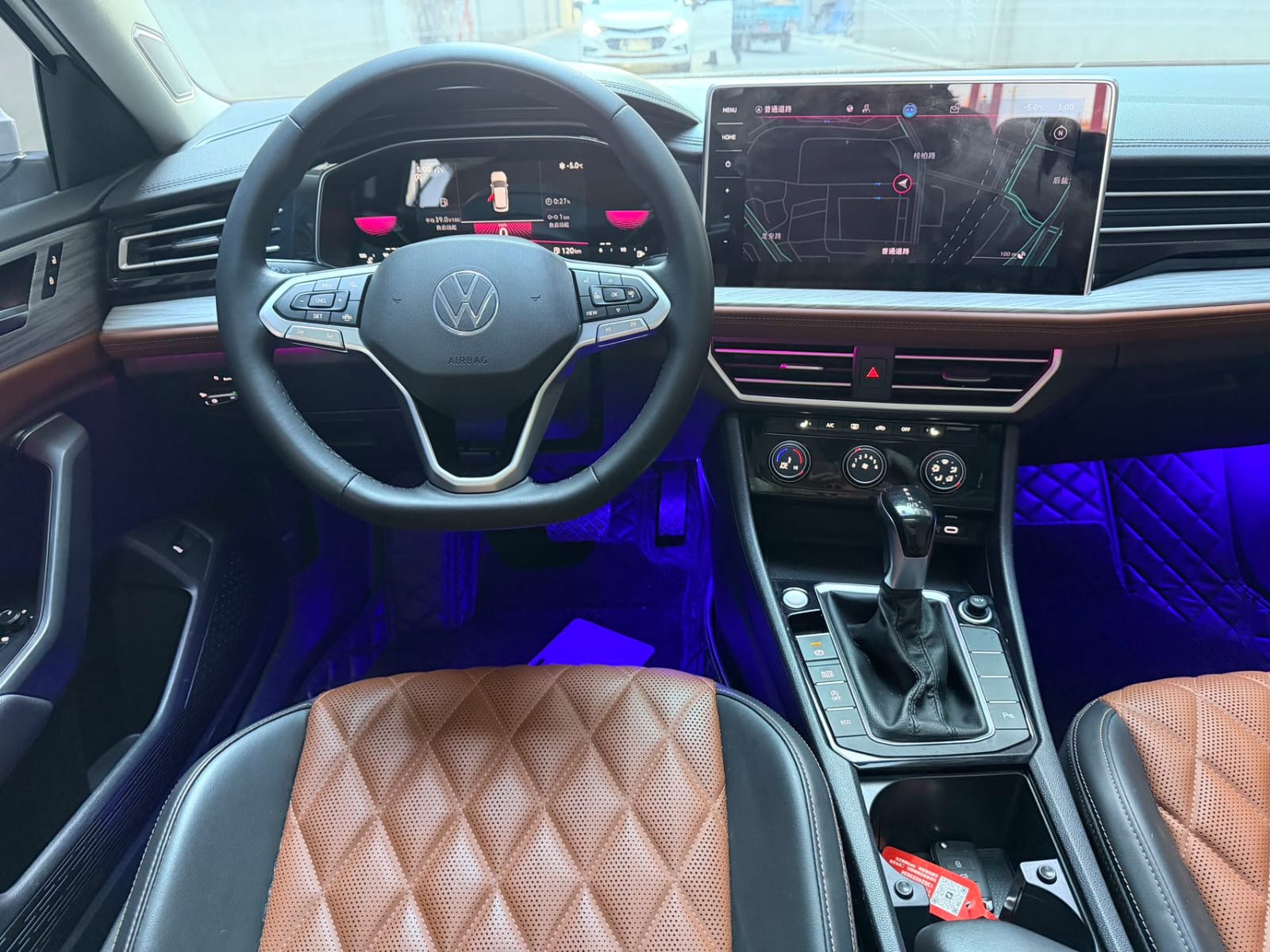 Volkswagen Sagitar 280TSI DSG