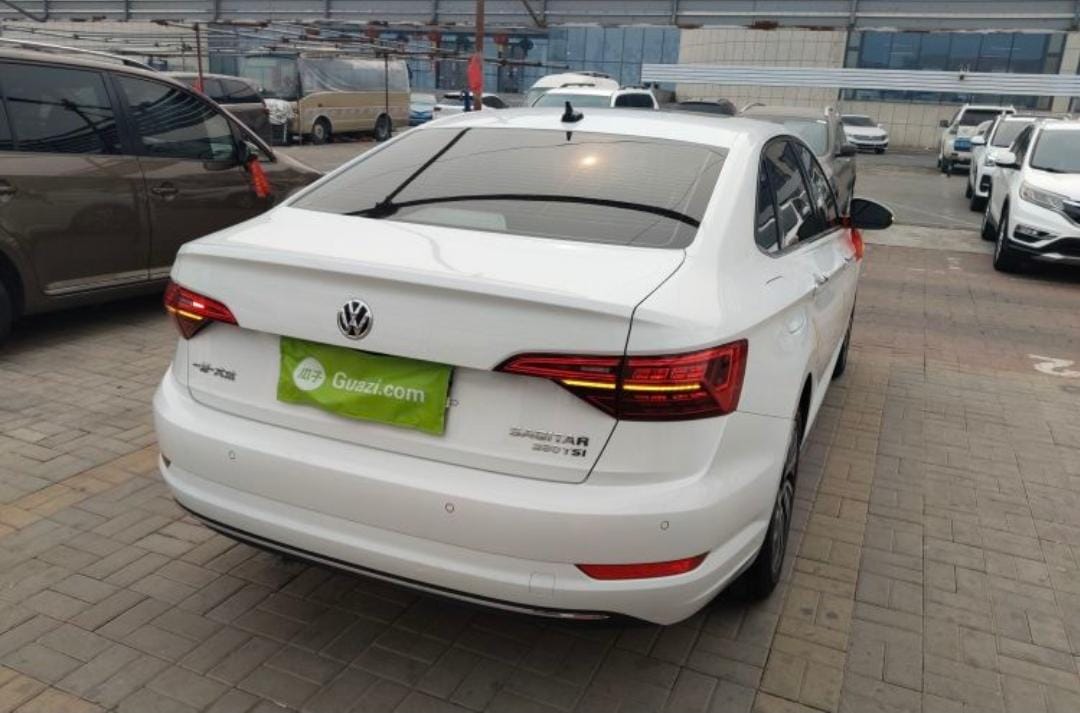 Volkswagen Sagitar 280TSI DSG Flyover Edition