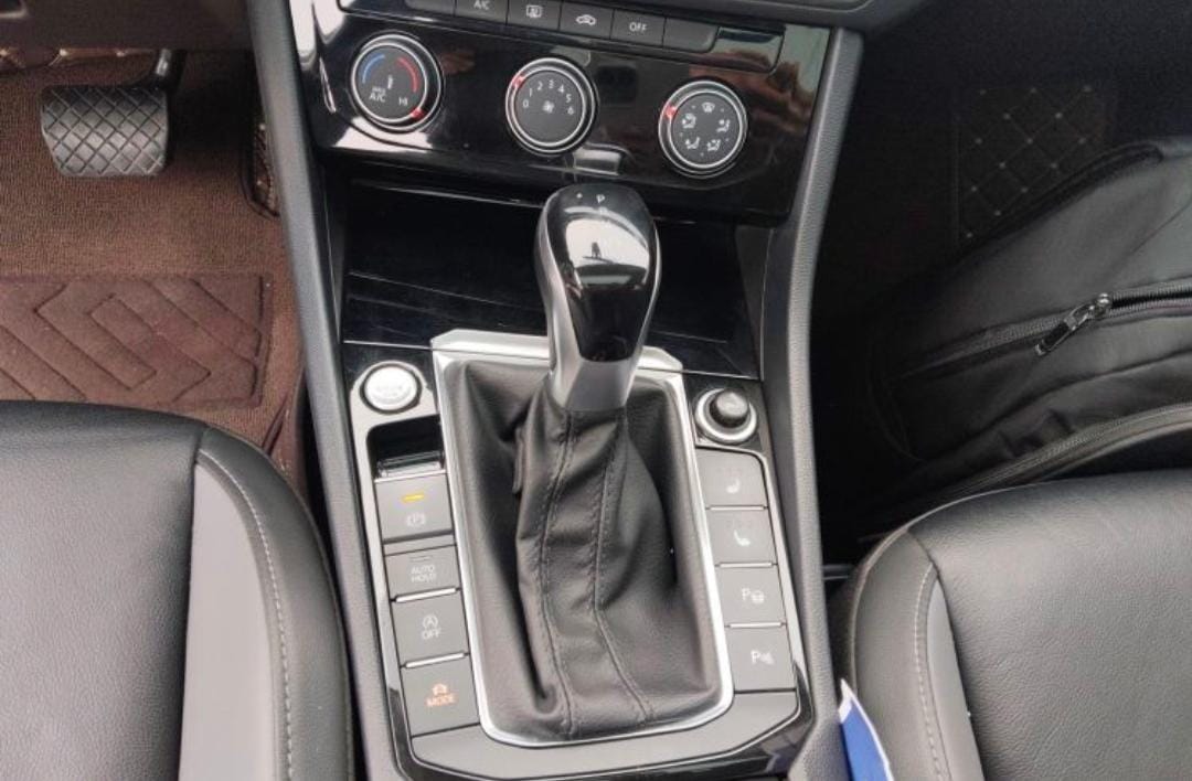 Volkswagen Sagitar 280TSI DSG Flyover Edition