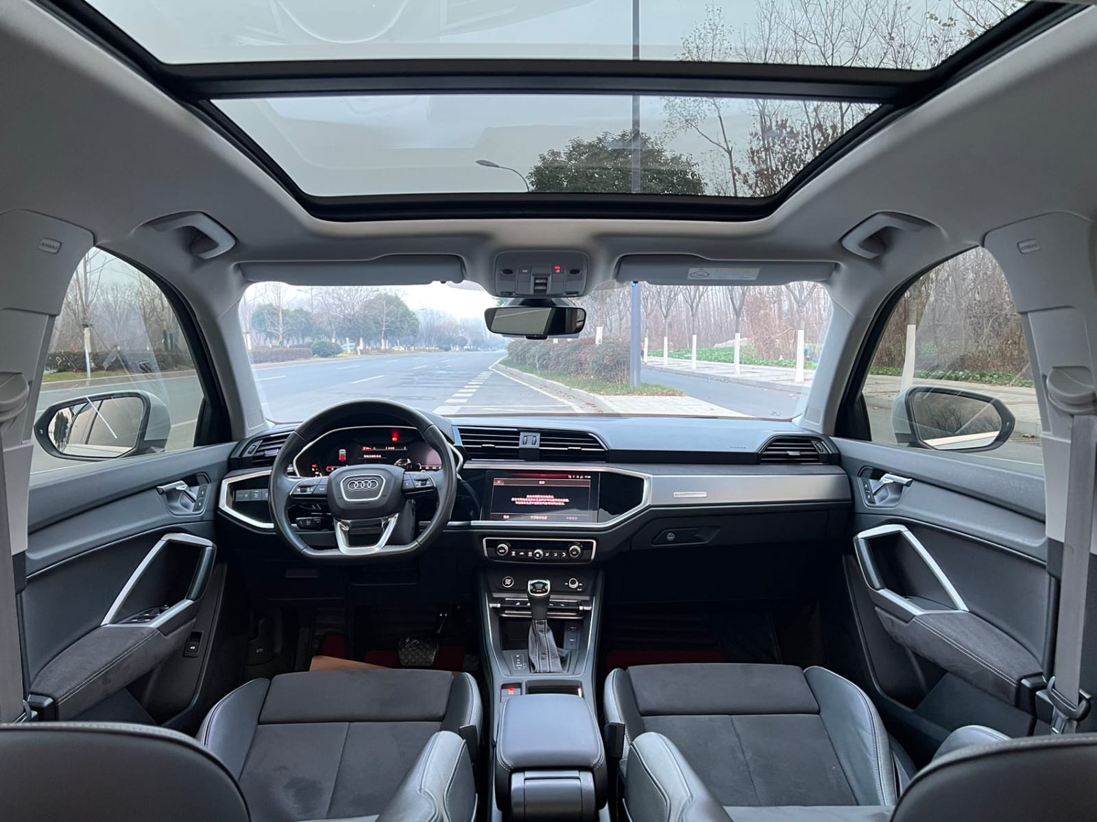 Audi Q3 35 TFSI Stylish and Dynamic Edition