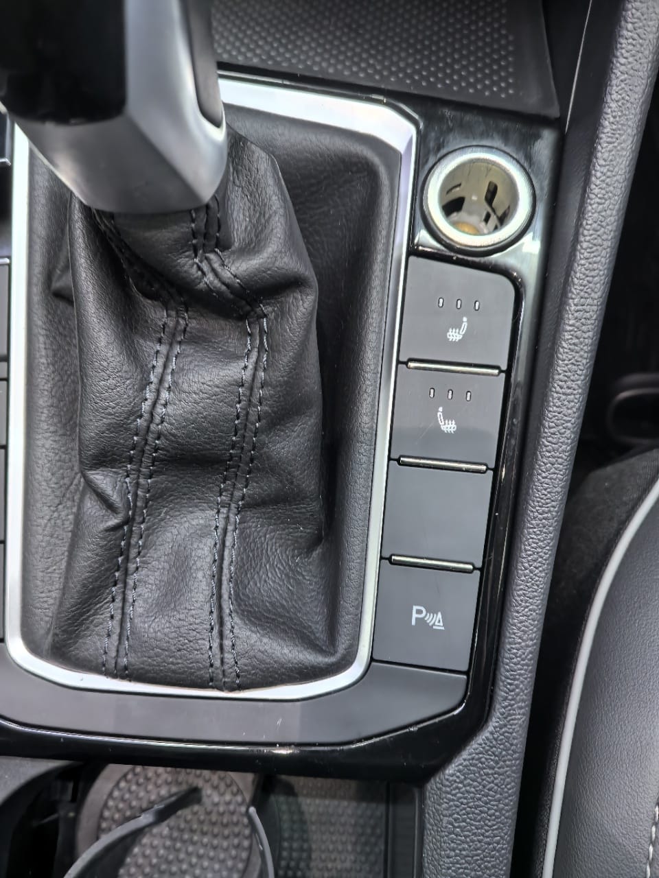 Volkswagen Sagitar 280TSI DSG Overpass Lite Edition