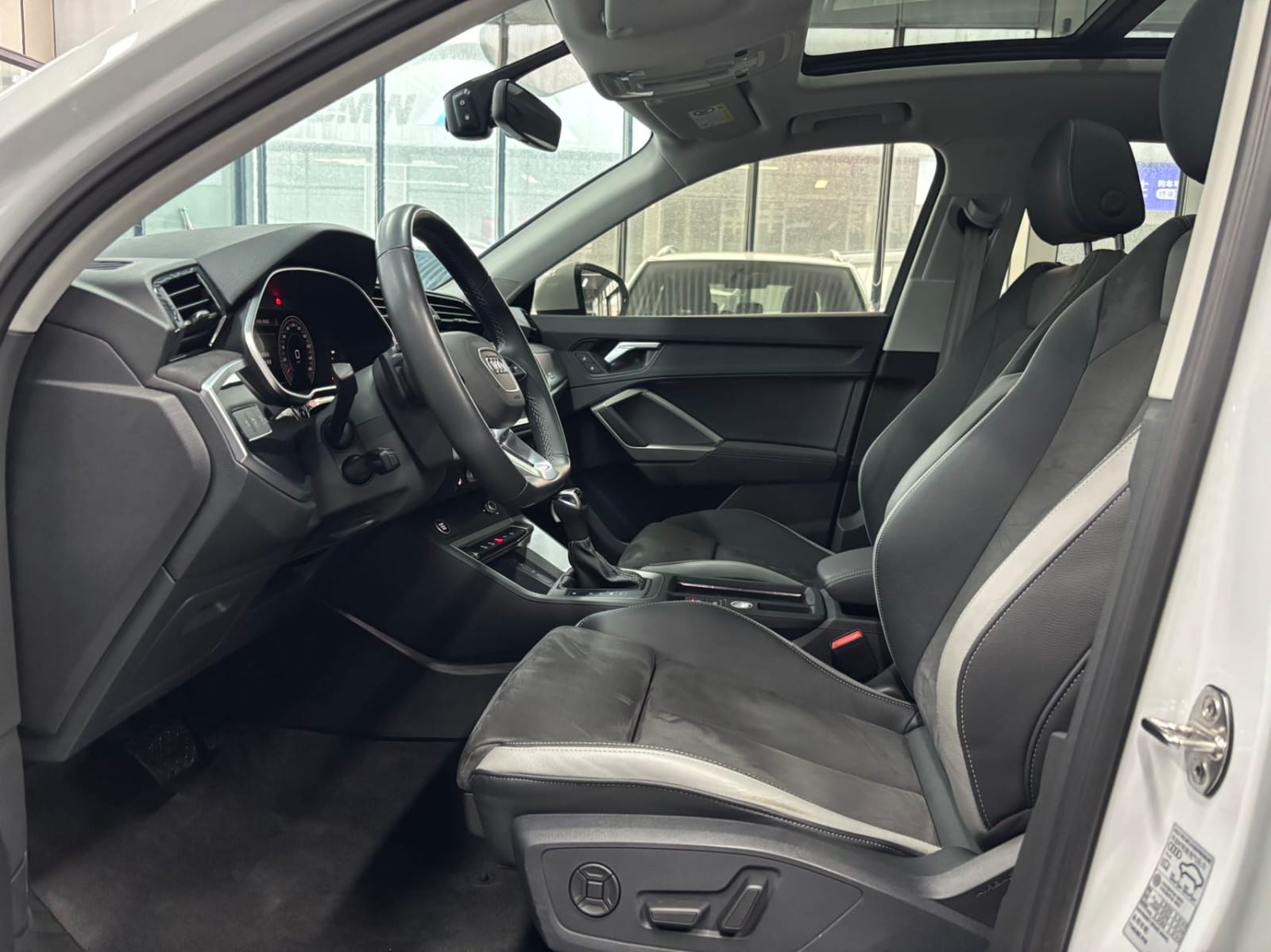 Audi Q3 35 TFSI Stylish and Dynamic Edition