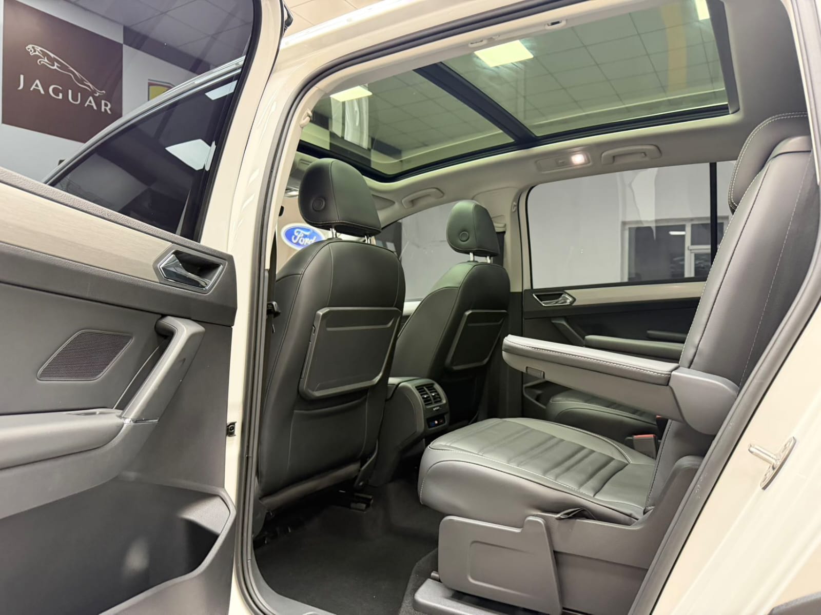 Volkswagen Touran L 280TSI DSG Extended Edition