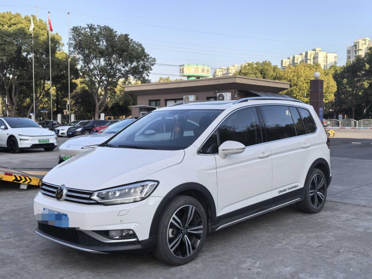 Volkswagen Touran L 280TSI DSG Extended Edition