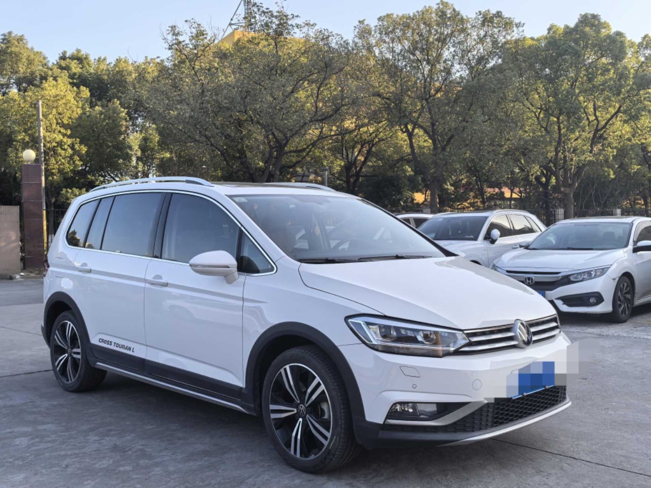 Volkswagen Touran L 280TSI DSG Extended Edition