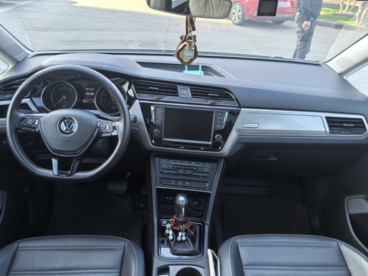 Volkswagen Touran L 280TSI DSG Extended Edition