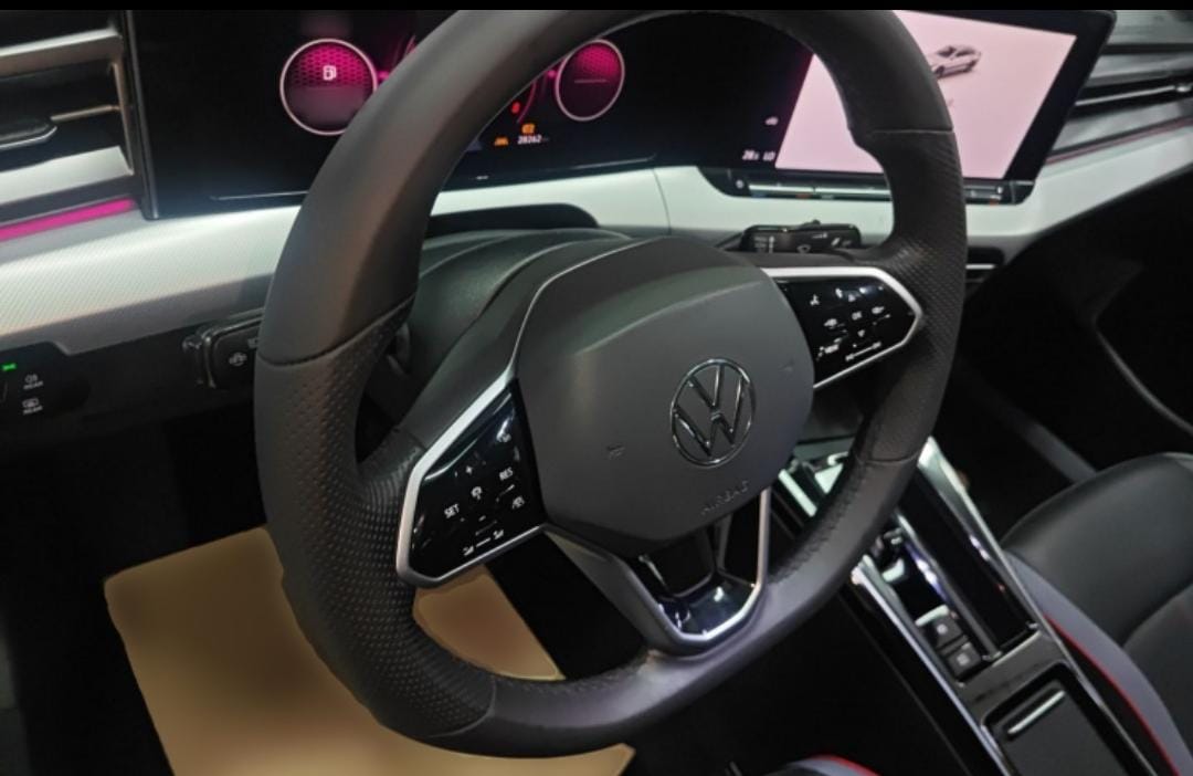 Volkswagen Lamando L 280TSI DSG Cool Hot Version