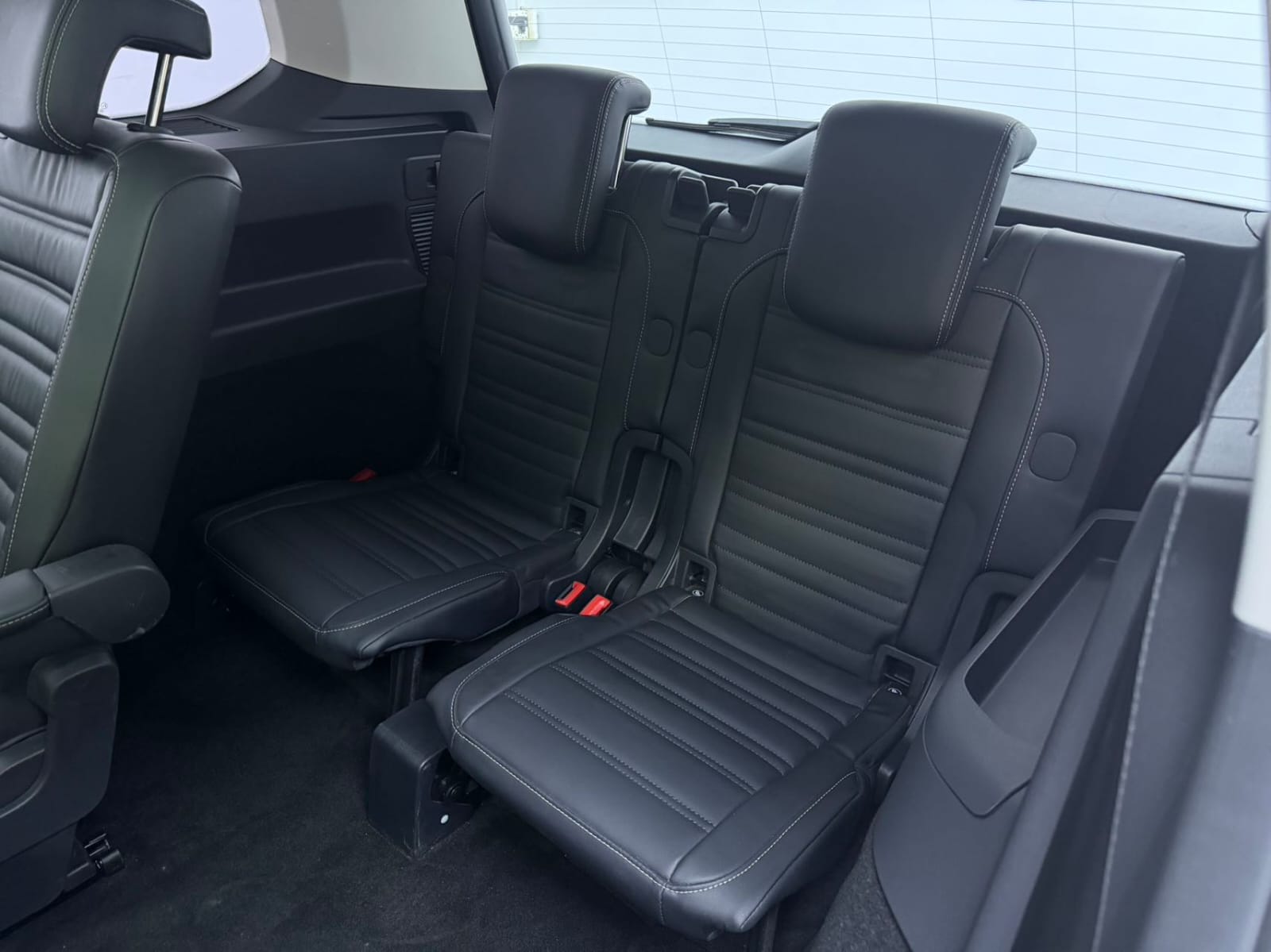 Volkswagen Touran L 280TSI DSG Extended Edition 6 мест