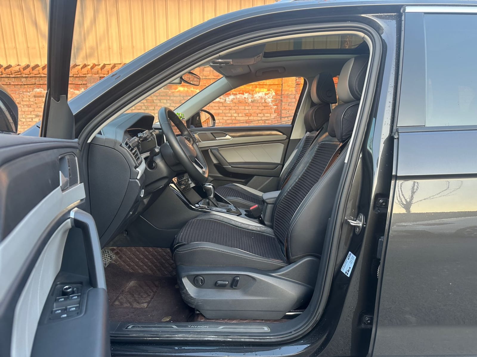 Volkswagen Tayron 280TSI Deluxe PLUS Premium Edition