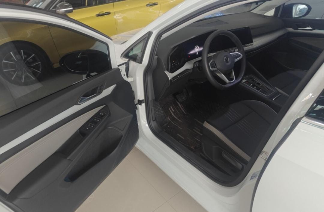 Volkswagen Golf 280TSI DSG Pro