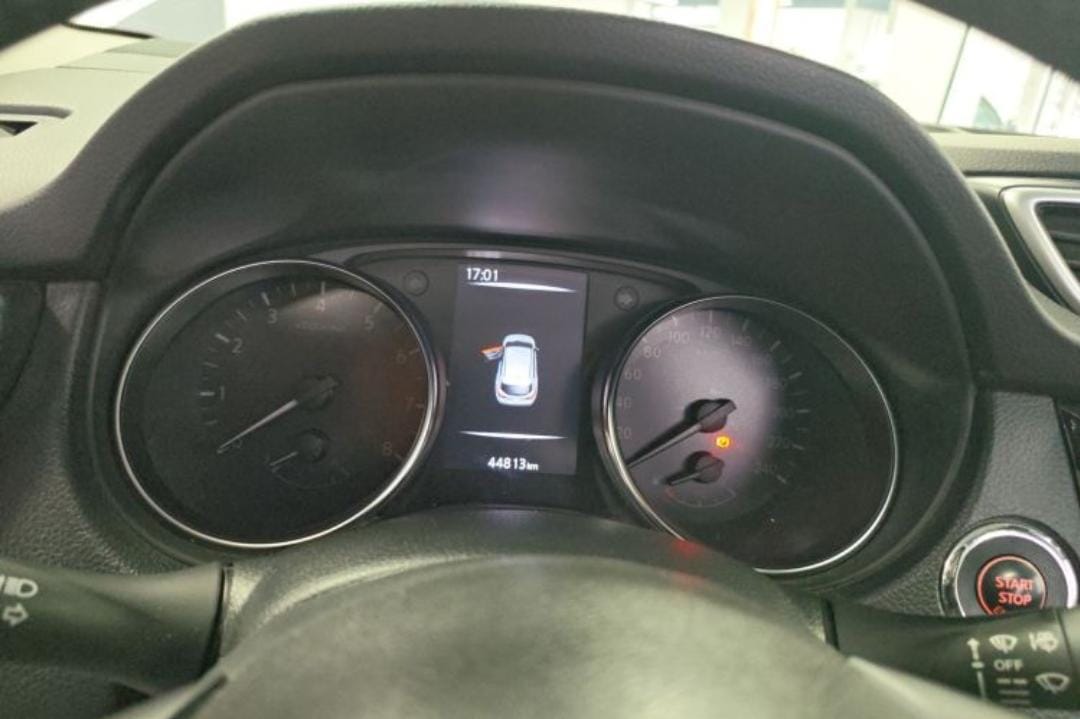 Nissan Qashqai 2.0L CVT Deluxe Edition