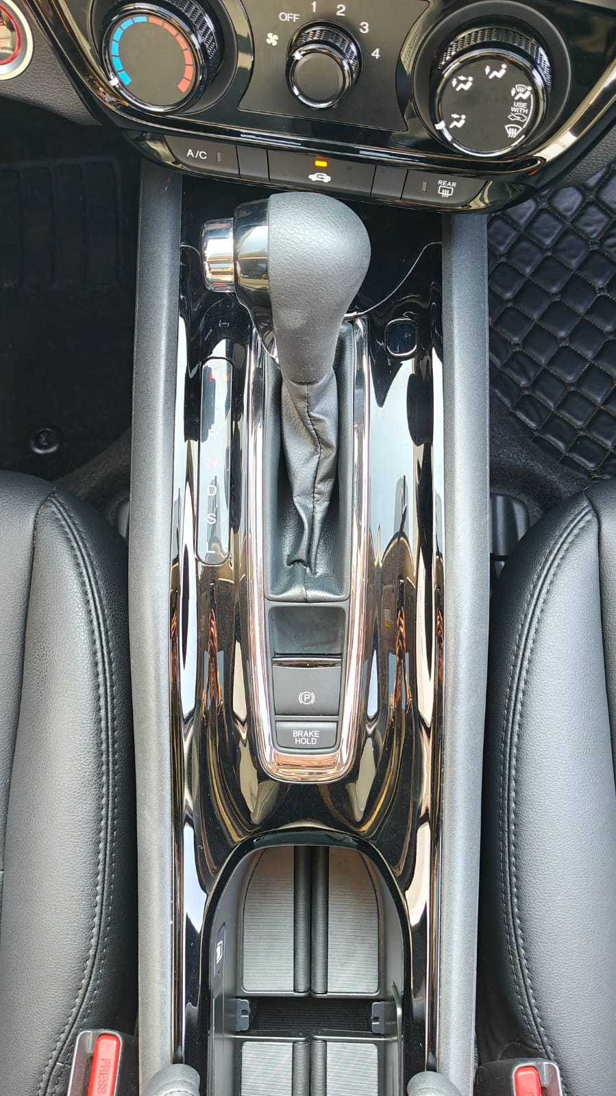 Honda Vezel 1.5L CVT Elite Edition