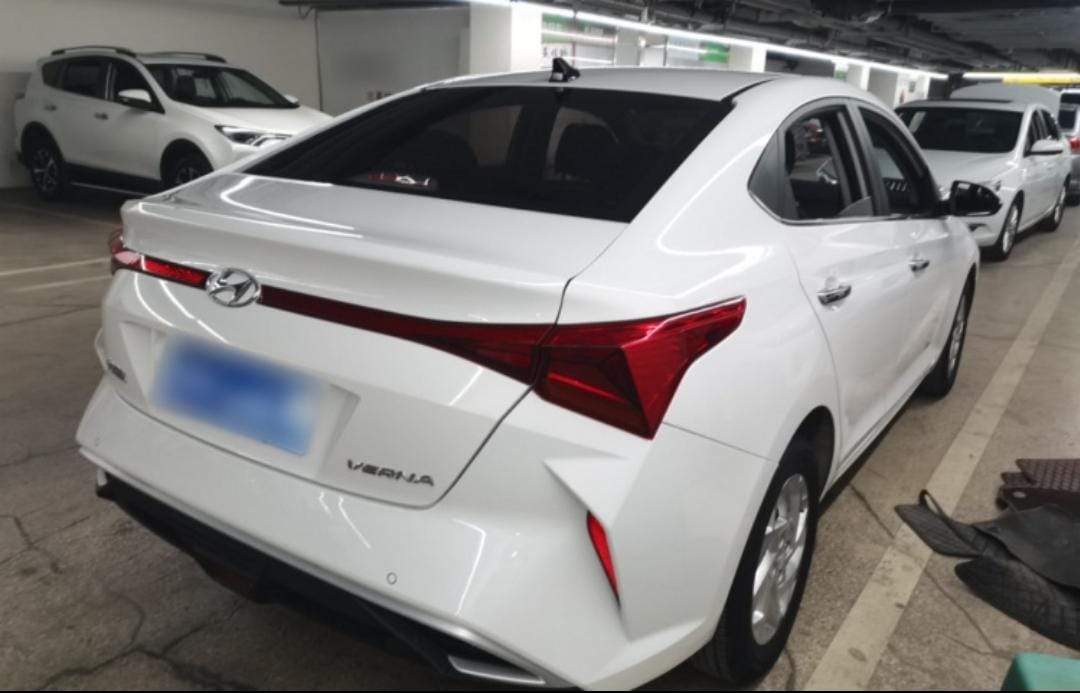 Hyundai Verna 1.4L CVT GLS Cool Edition