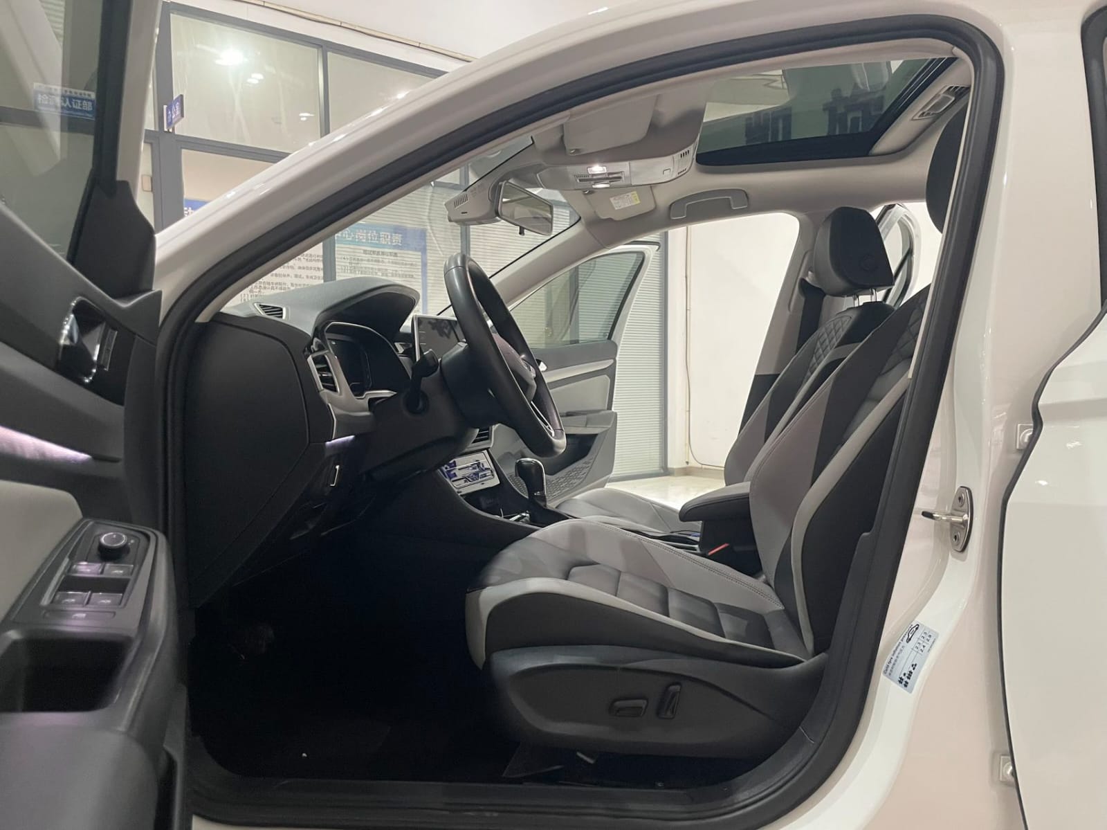 Volkswagen Bora 280TSI DSG