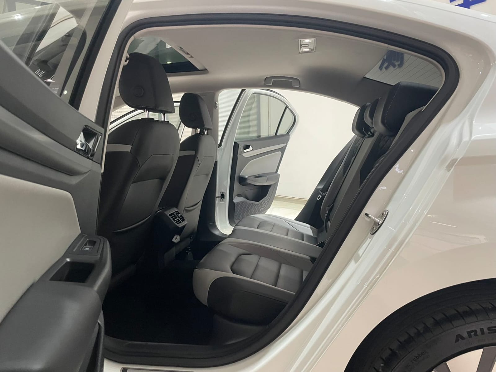 Volkswagen Bora 280TSI DSG