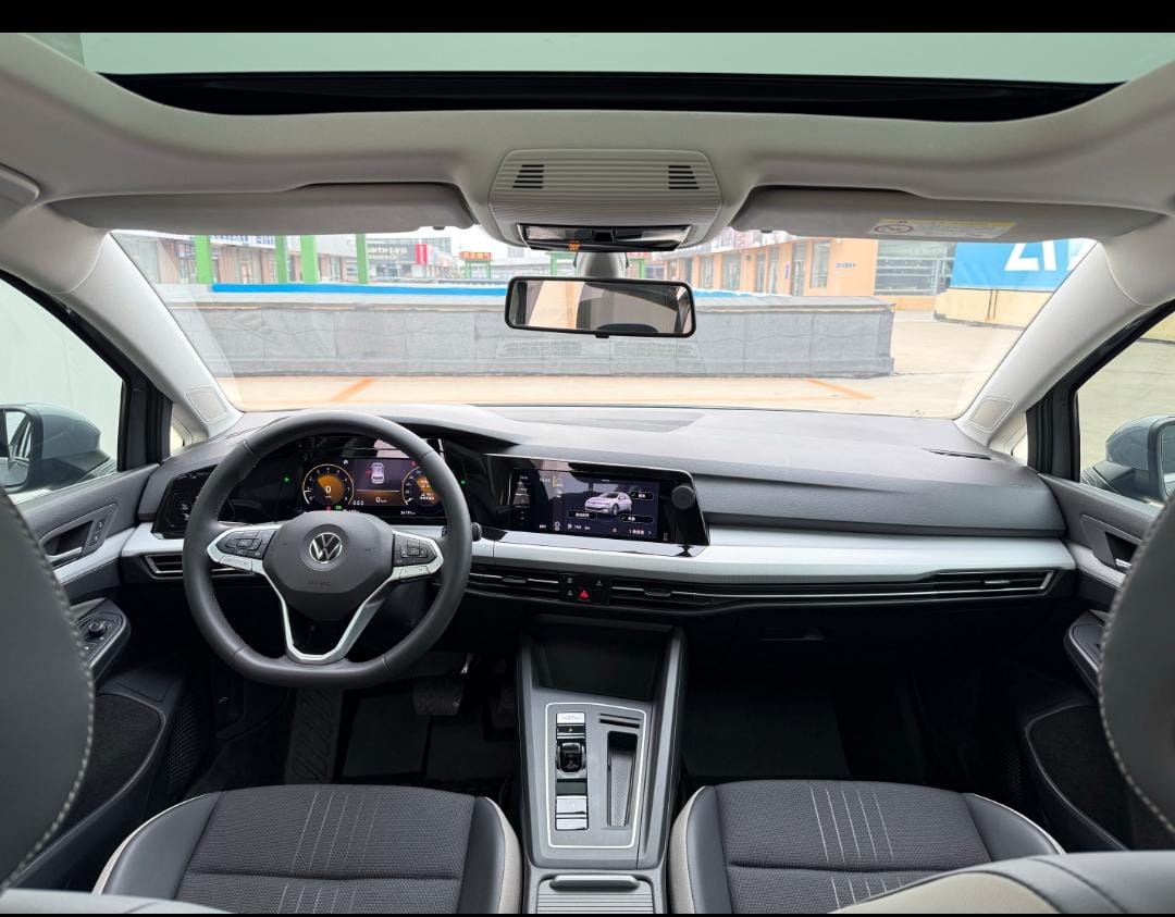 Volkswagen Golf 280TSI DSG