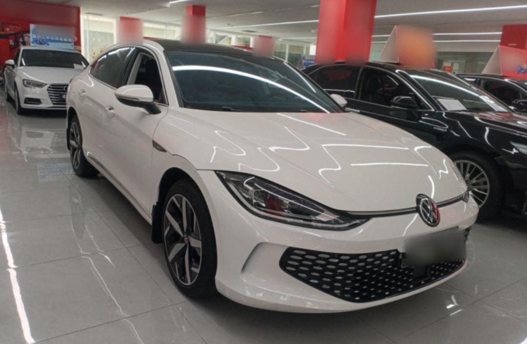 Volkswagen Lamando L 280TSI DSG Cool Hot Version