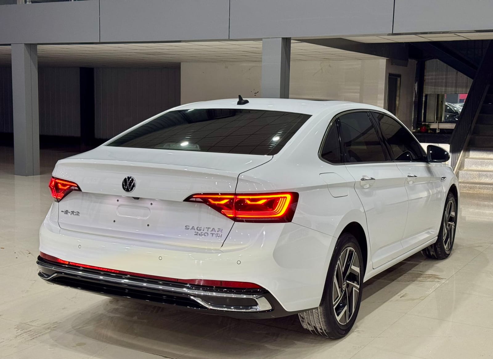 Volkswagen Sagitar 280TSI DSG Oversight PLUS Edition