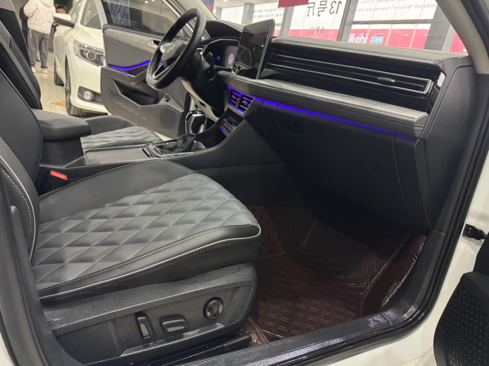 Volkswagen Sagitar 280TSI DSG Oversight PLUS Edition