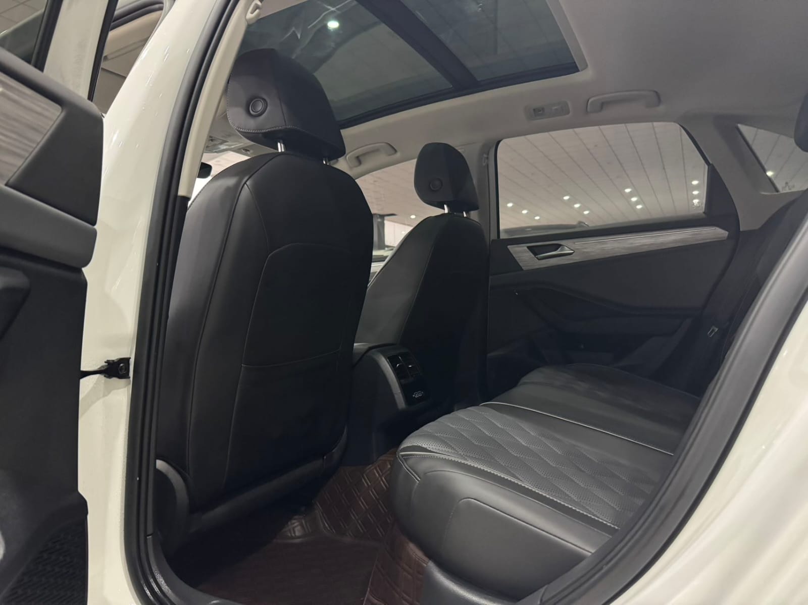 Volkswagen Sagitar 280TSI DSG Oversight PLUS Edition