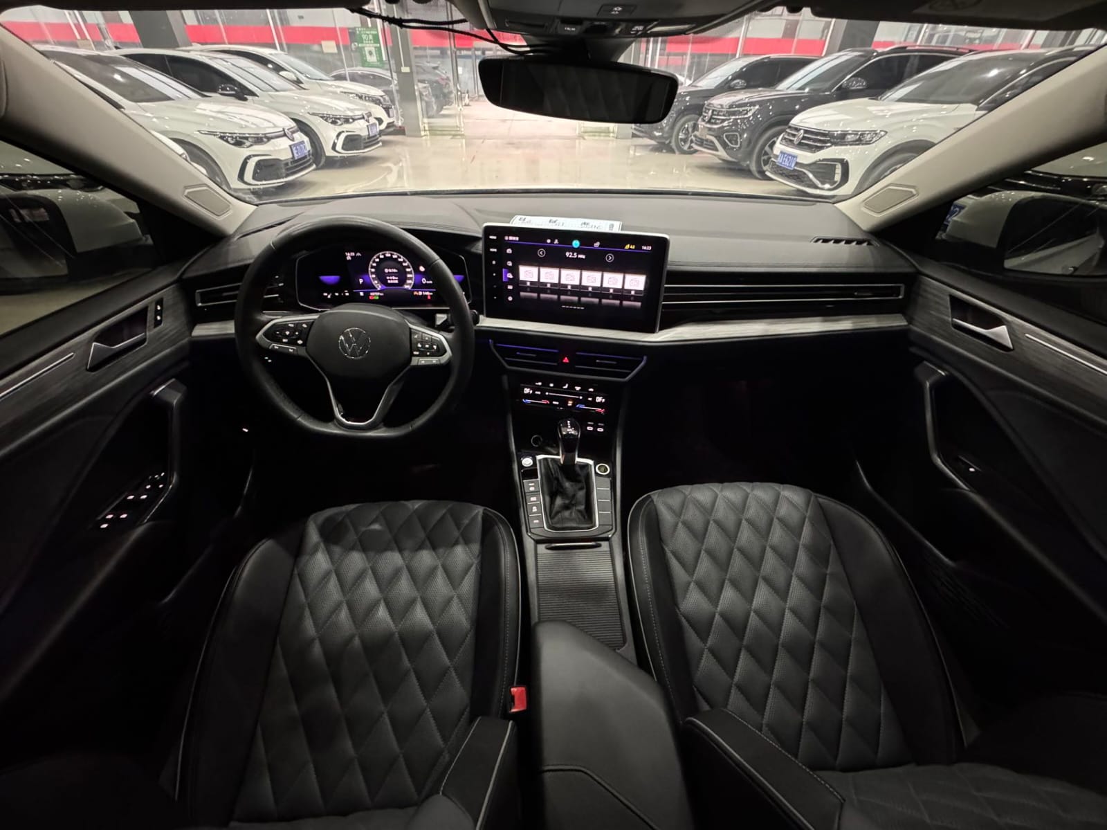 Volkswagen Sagitar 280TSI DSG Oversight PLUS Edition