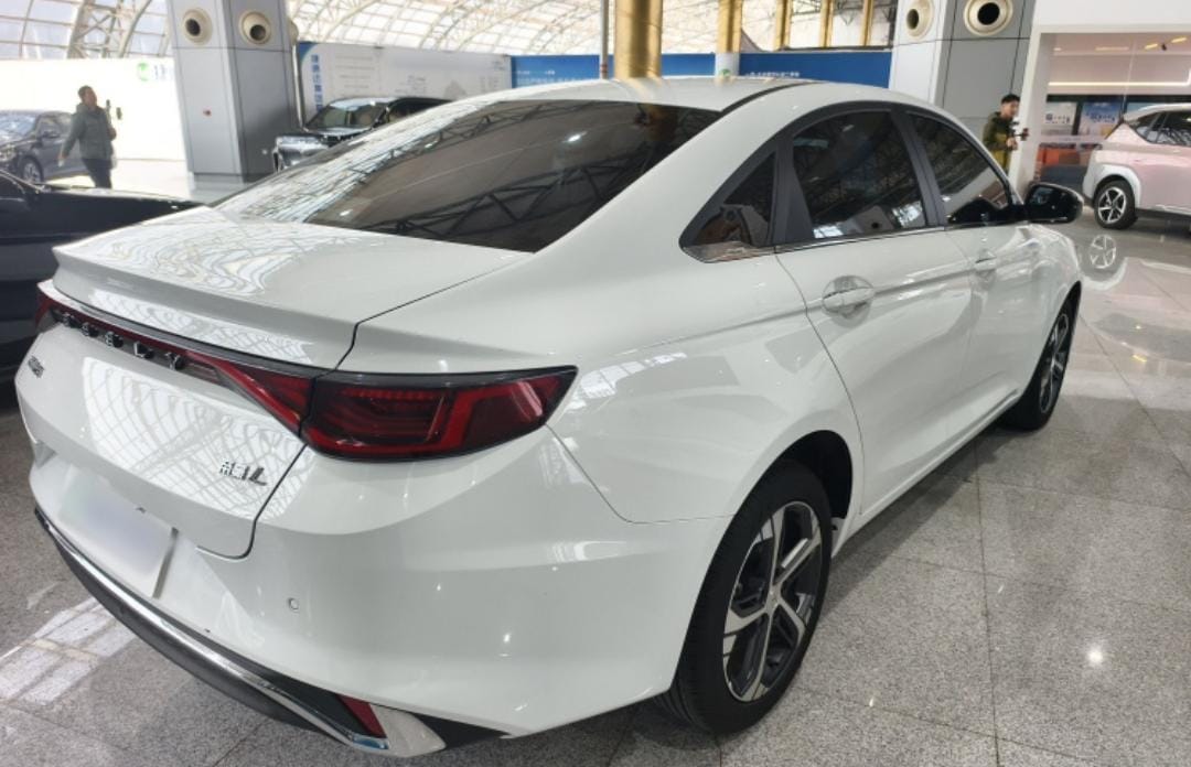 Geely Emgrand L 1.4T CVT Extreme Edition