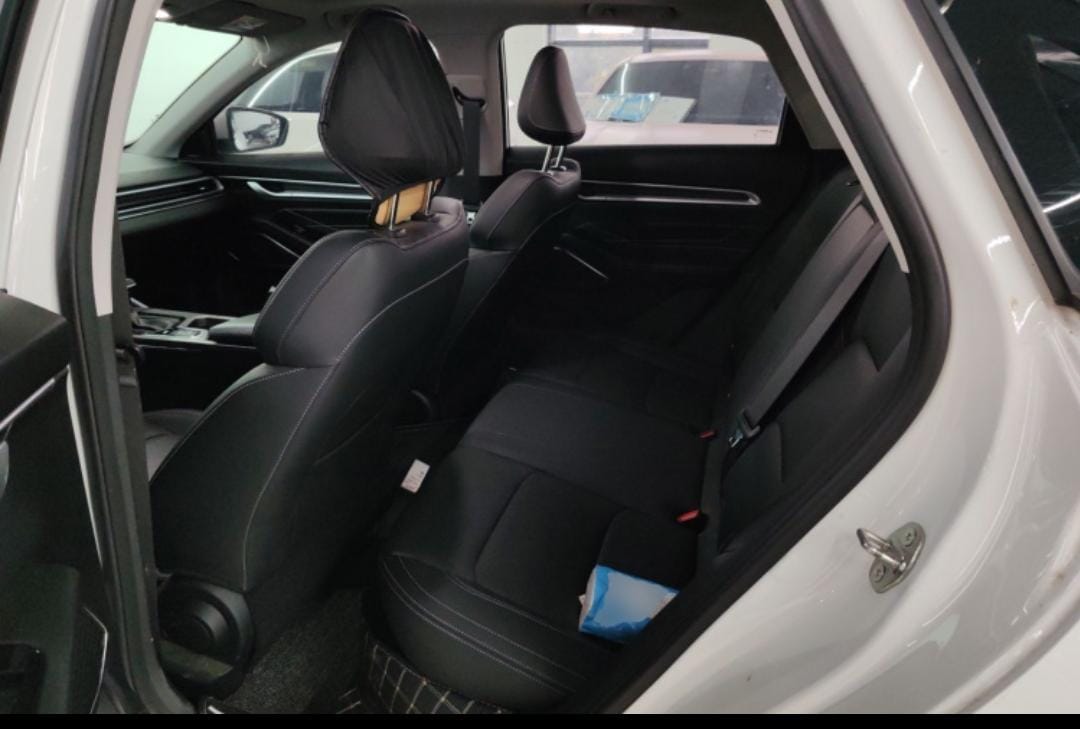 Geely Emgrand 1.5L CVT Premium Edition