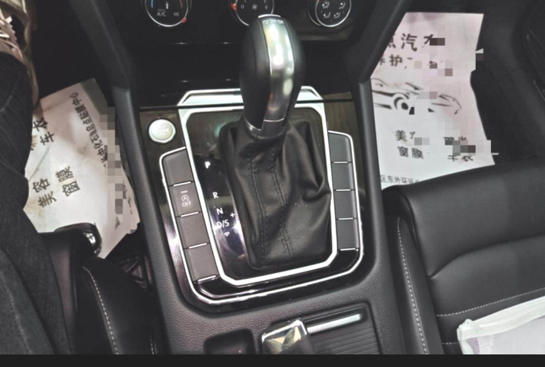 Volkswagen Magotan 280TSI DSG Memorial Edition Comfort