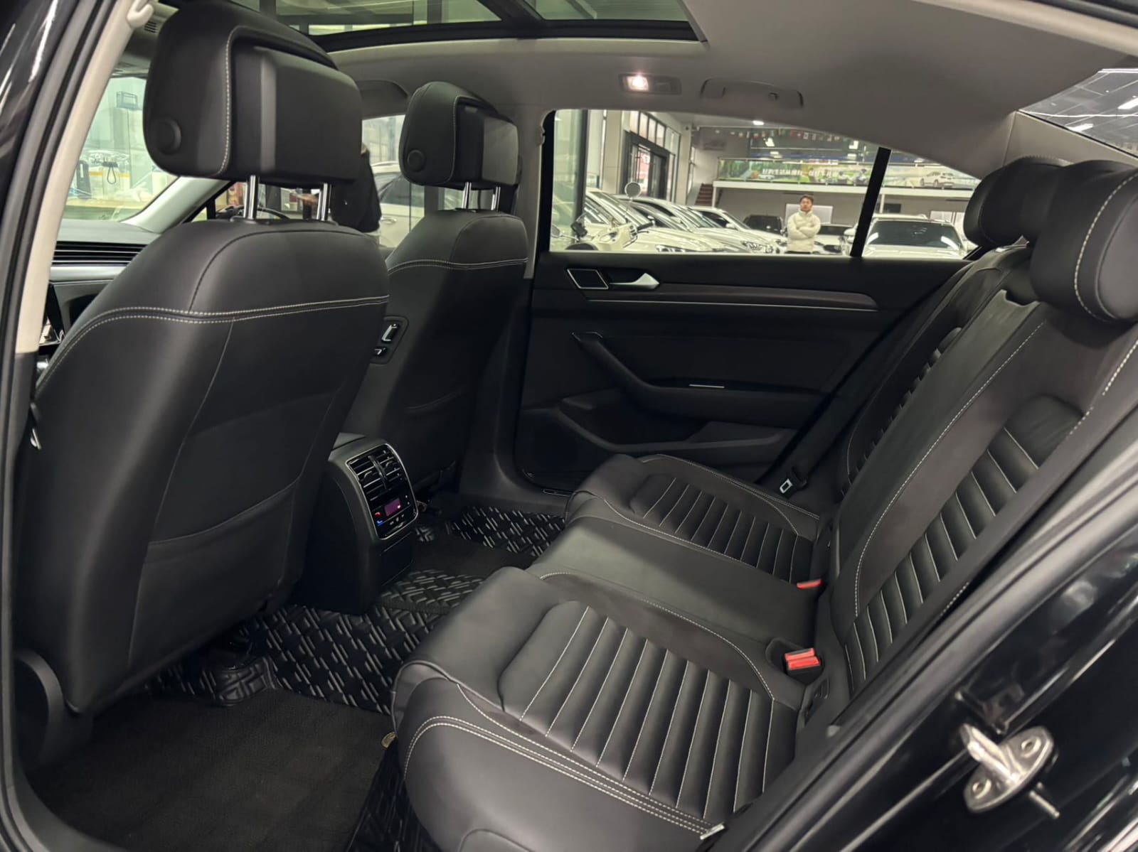 Volkswagen Magotan 280TSI DSG Leader Edition