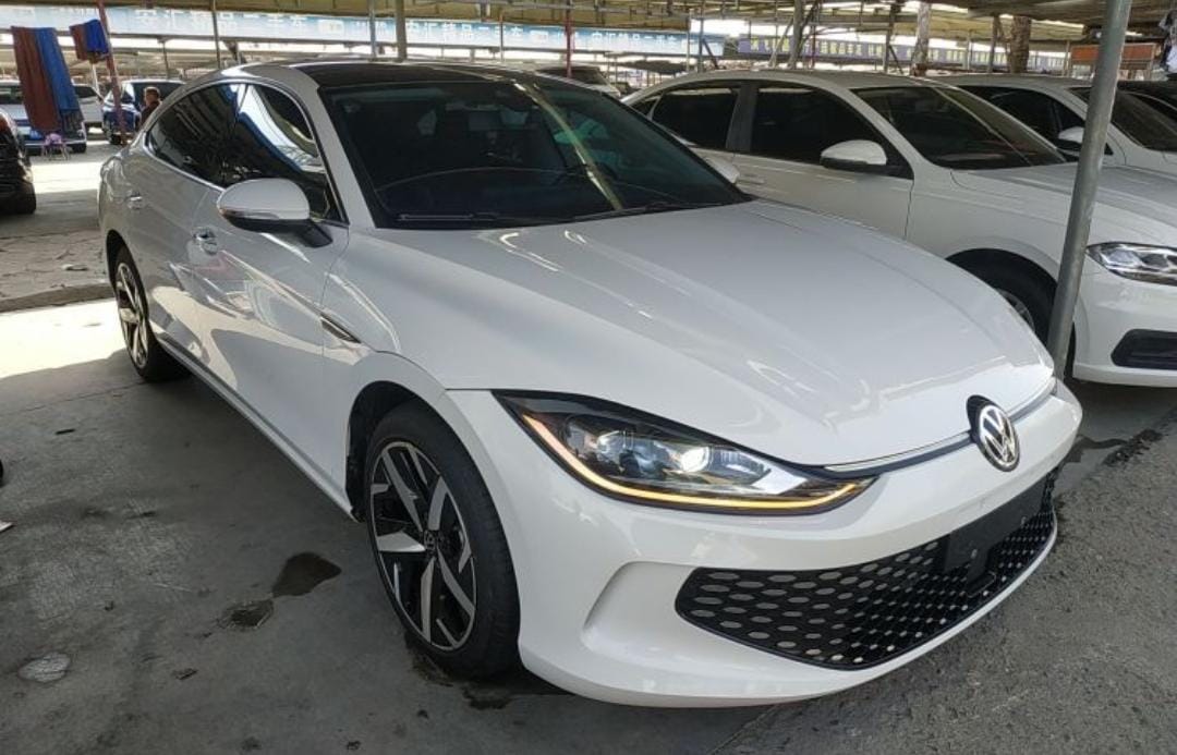 Volkswagen Lamando L 280TSI DSG Cool Hot Version