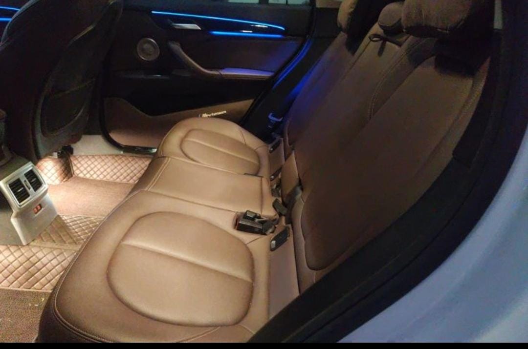 BMW X1 sDrive20Li Premium Edition