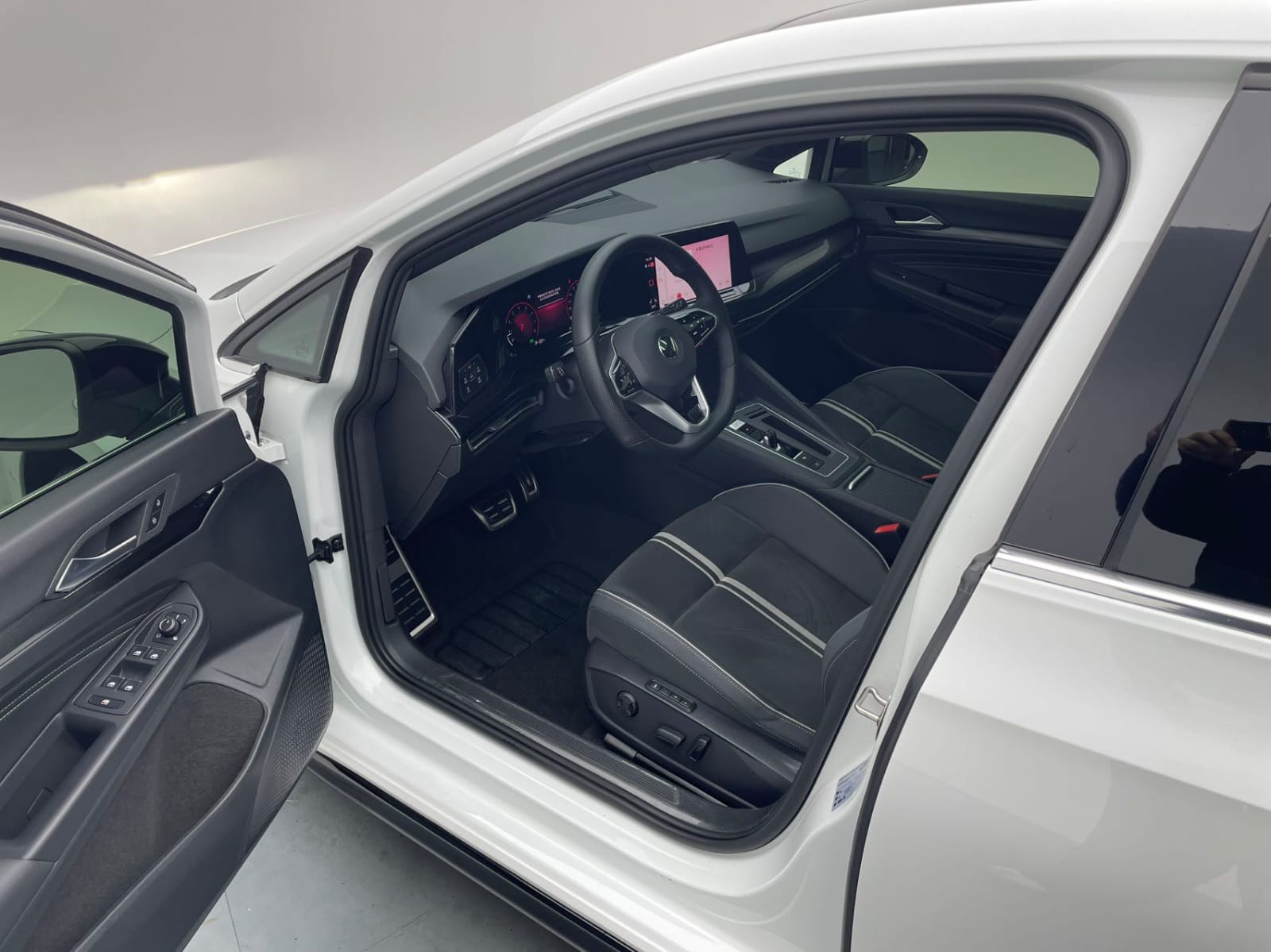 Volkswagen Golf 280TSI DSG R-Line