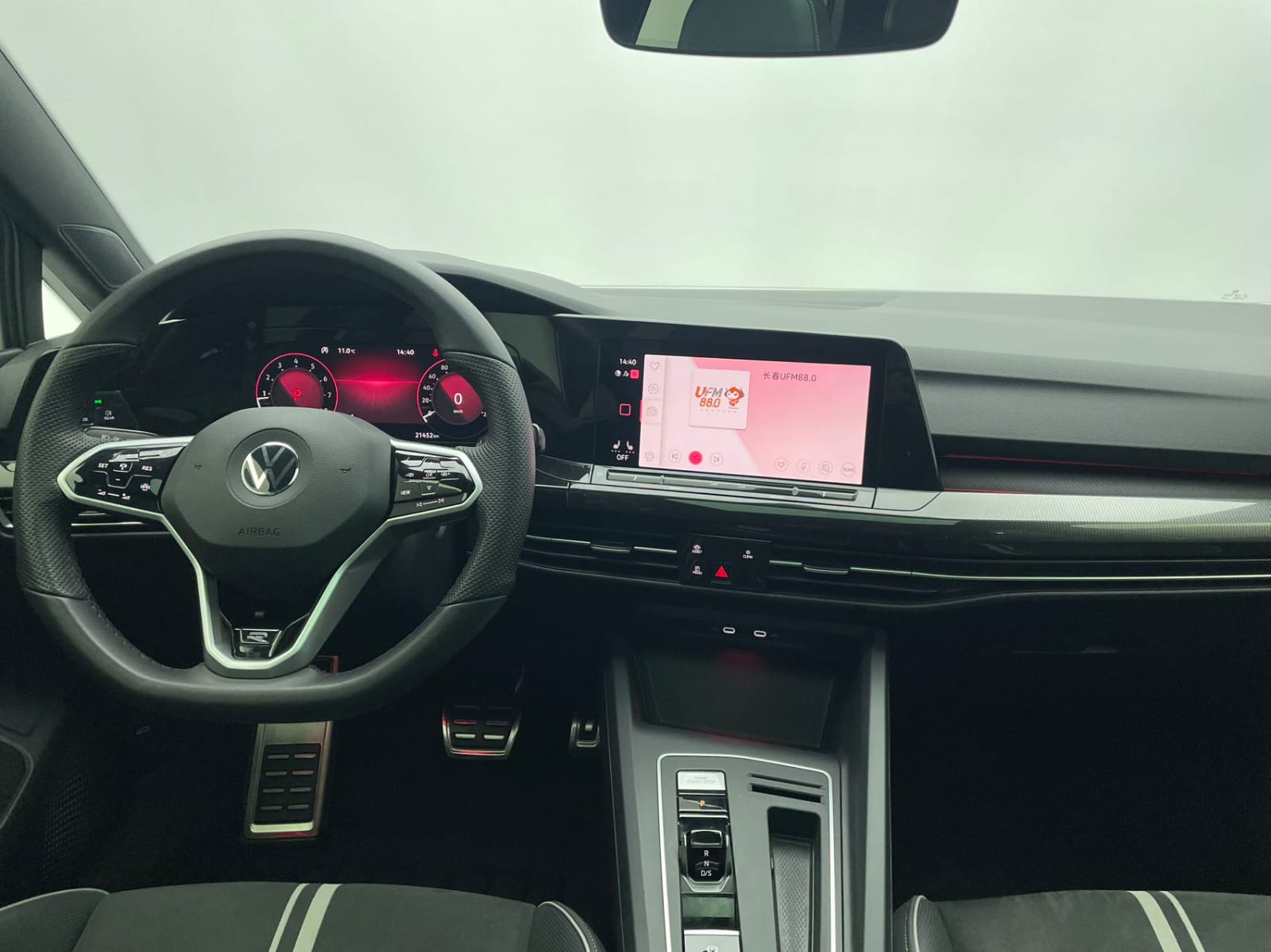 Volkswagen Golf 280TSI DSG R-Line