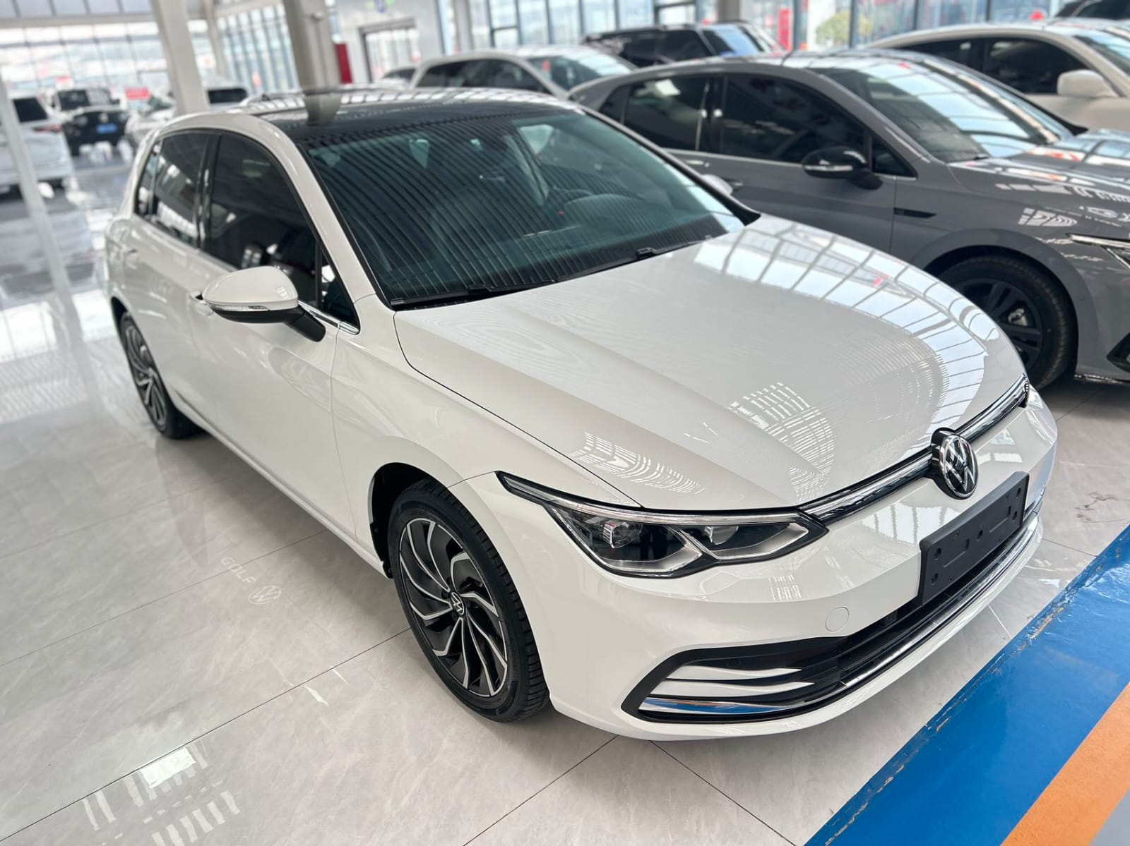 Volkswagen Golf 280TSI DSG Pro